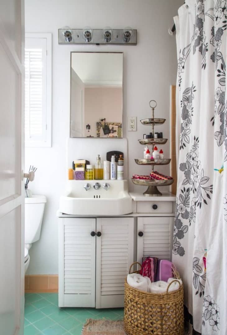 Mastering Bathroom Organization: Creative and Practical Tips - 6