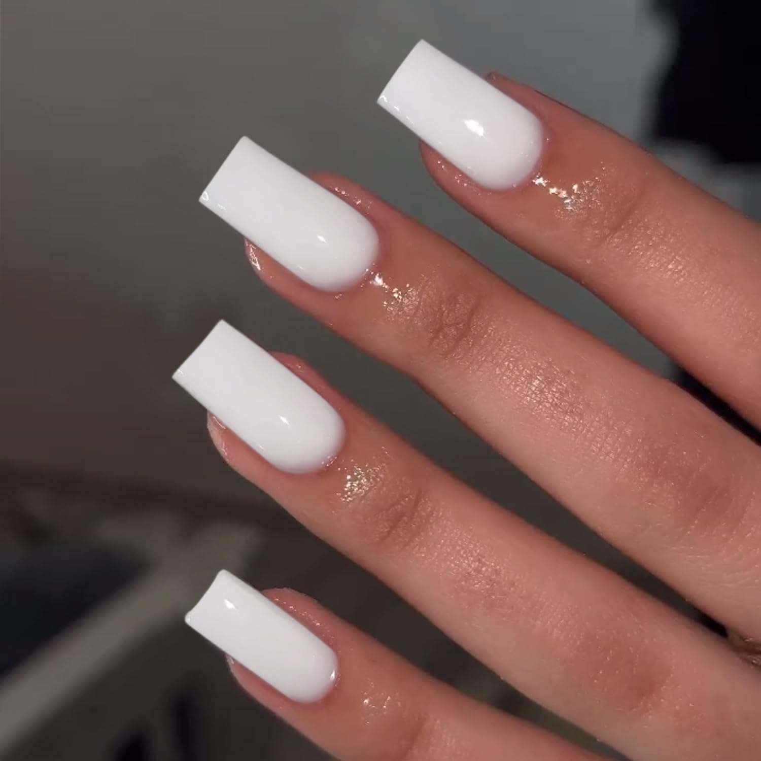 White Nails: A Timeless and Chic Look for Every Occasion - 3