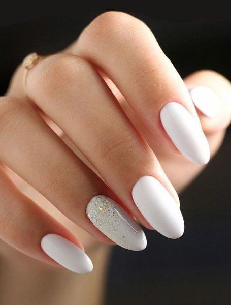 White Nails: A Timeless and Chic Look for Every Occasion - 6