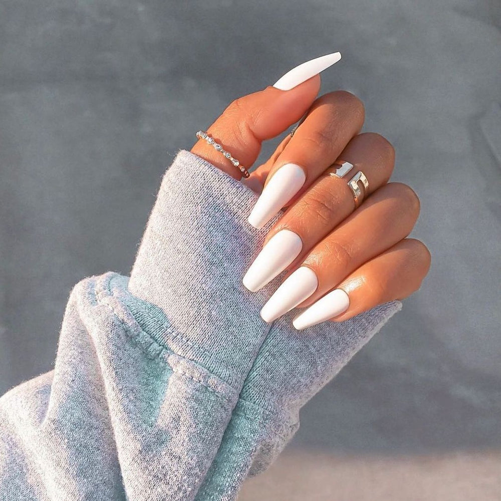 White Nails: A Timeless and Chic Look for Every Occasion - 8