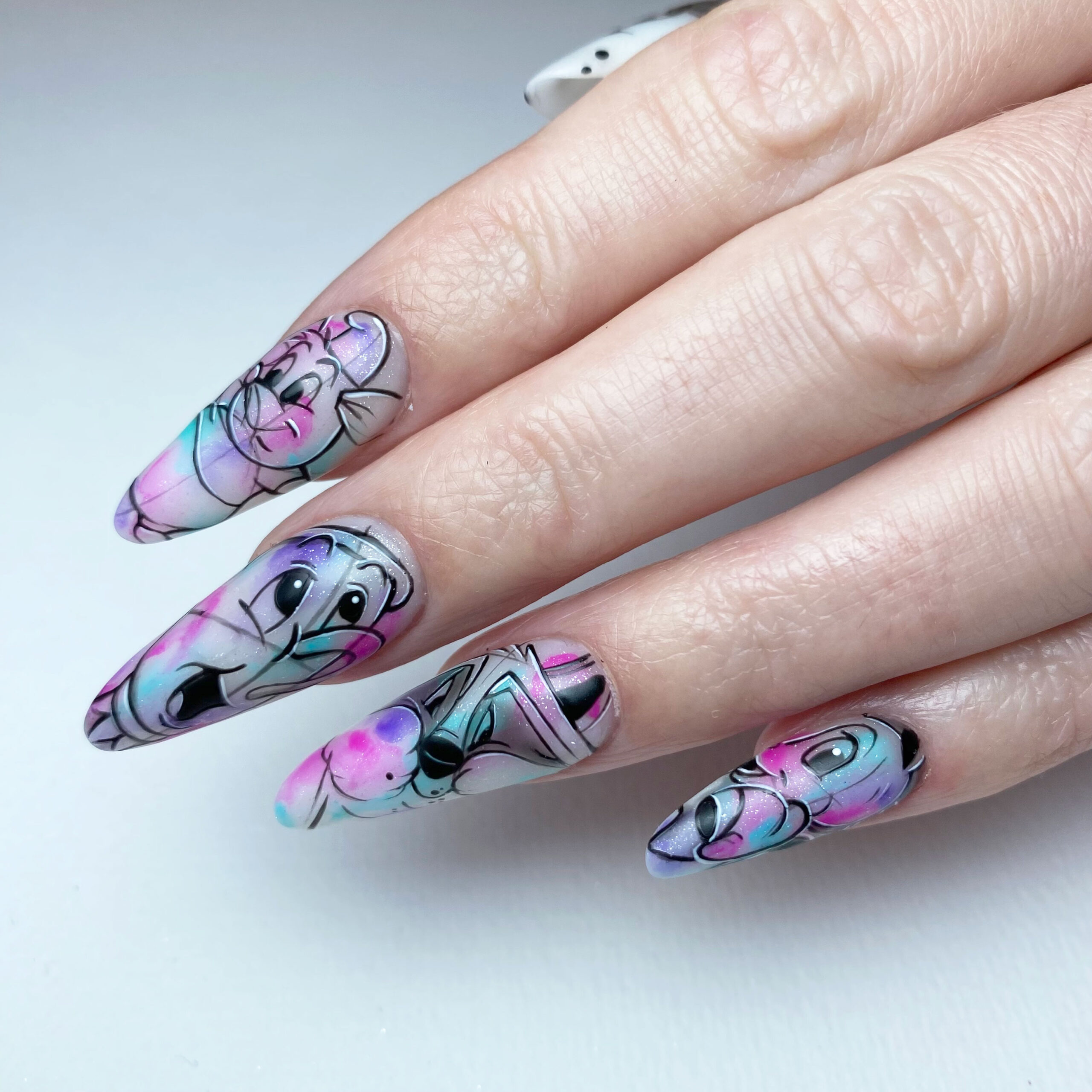 Nail Art: Exploring Creative Ideas and Trends - 9