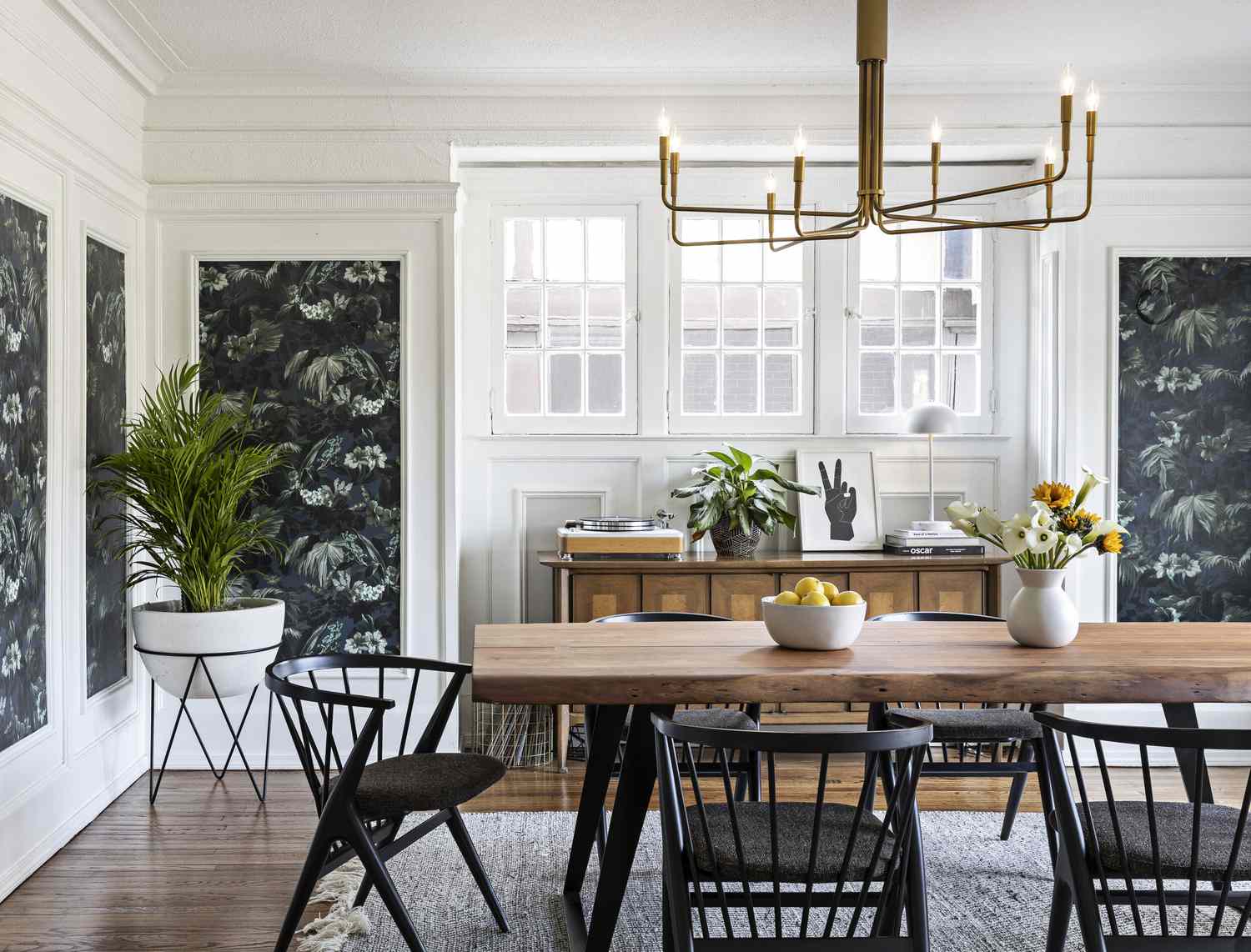 Dining Room Decor Ideas to Elevate Your Space - 9