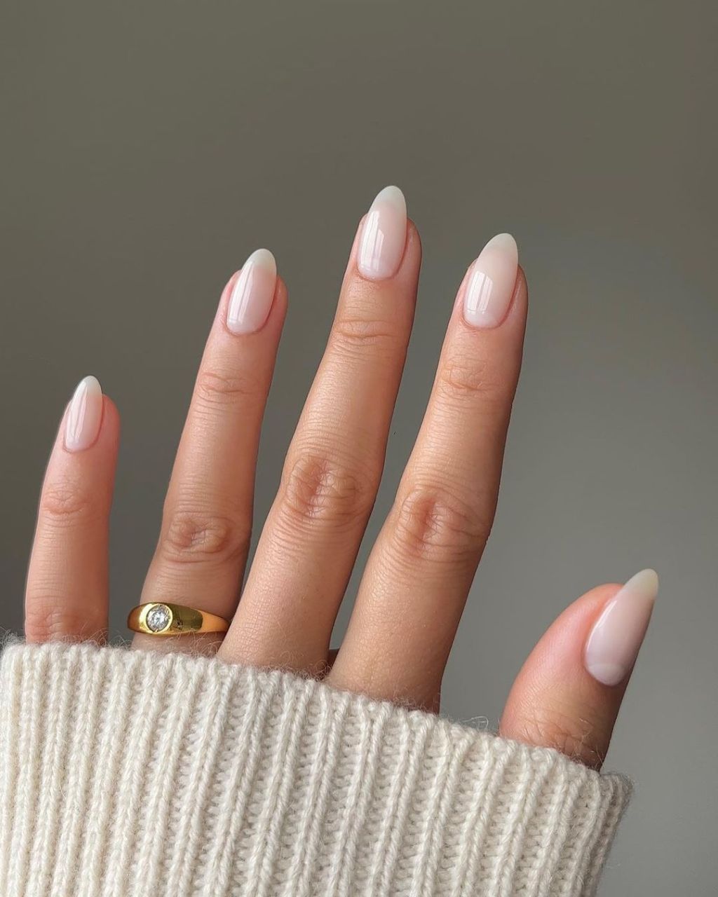 Milky White Nails: The Ultimate Trend for a Chic and Minimalist Look - 1