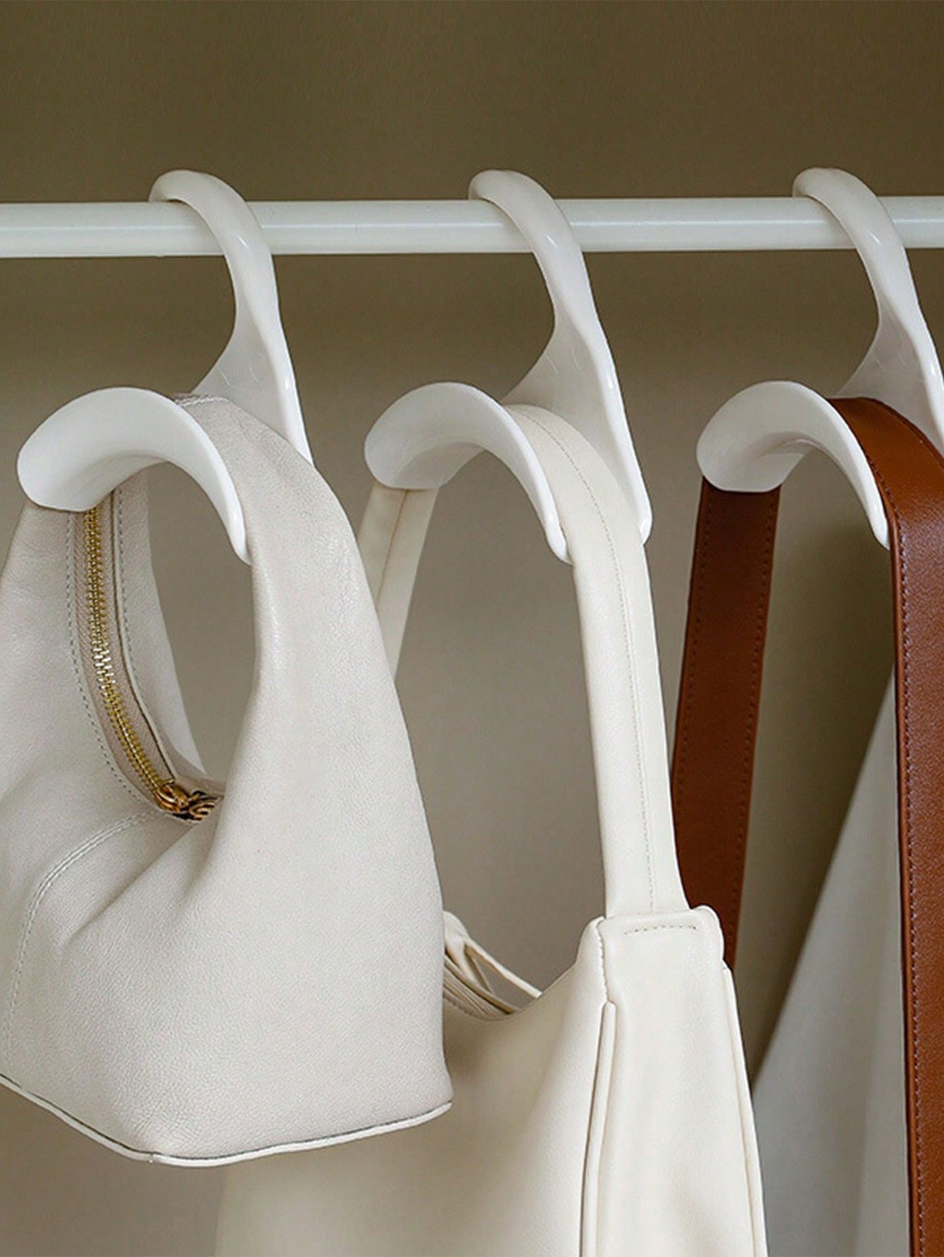 10 Brilliant Purse Organization Ideas to Simplify Your Life - 2