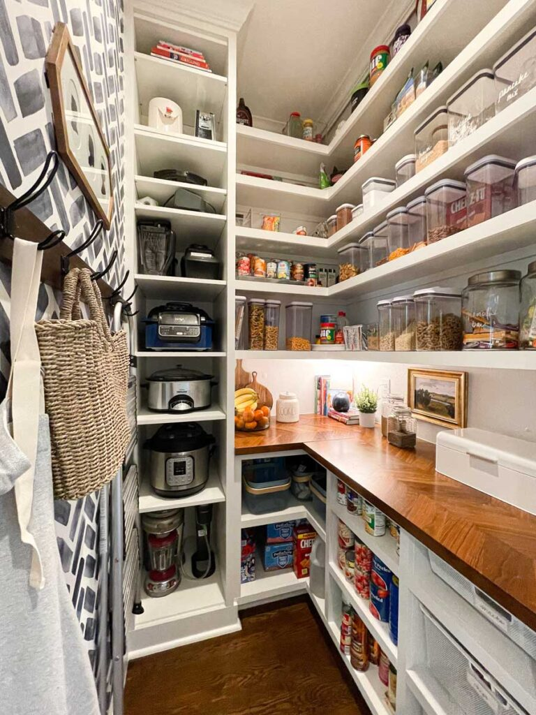 Small Pantry Organization Ideas: Maximize Space with Style and Functionality - 10